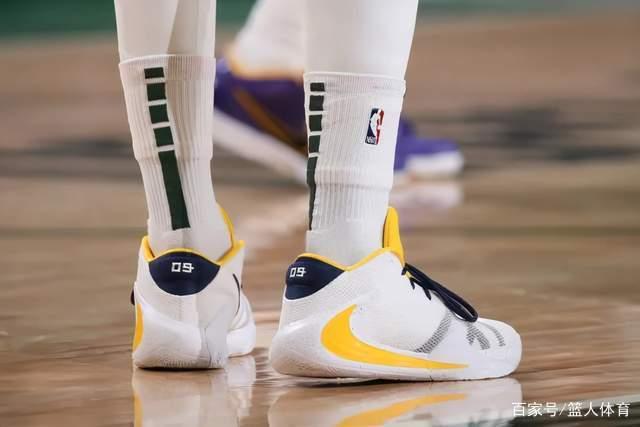 湖人旧将签约新疆男篮 曾与科比书豪做过队友